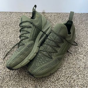 Under Armour Men’s Phantom IntelliKnit Running Shows Olive Green Size 13